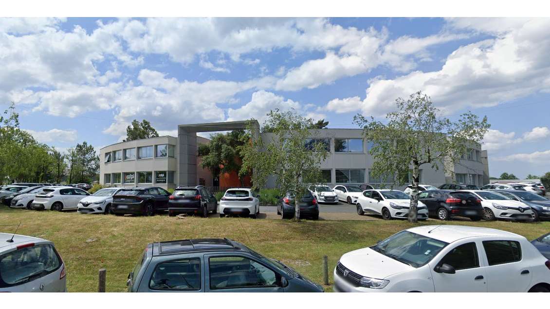 A louer bureaux 170m² RDC sortie N°11 à Mérignac