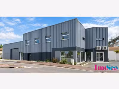 Bureaux de 300m² à louer en R+1 à Mérignac