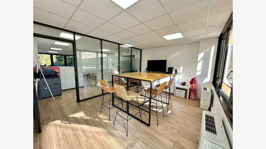 A louer bureaux très agréables 78m² Marseille 8e