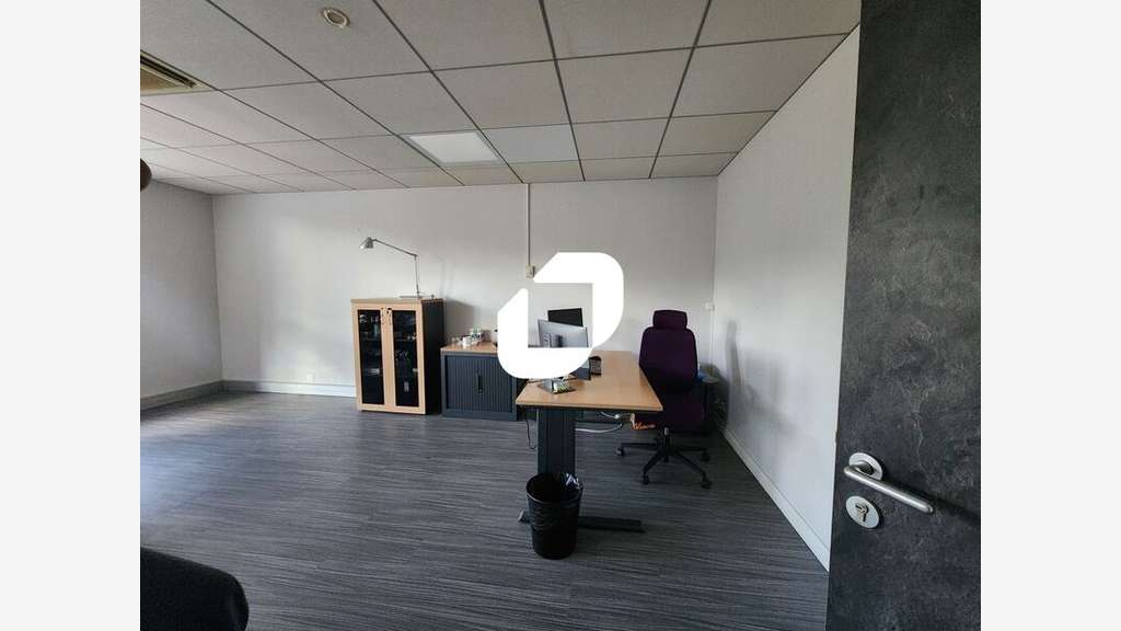 A louer Bureaux 1071m² Meudon la foret