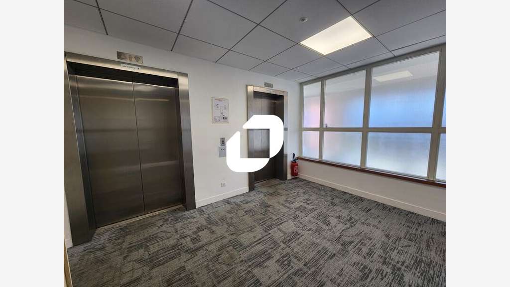 A louer Bureaux 1071m² Meudon la foret