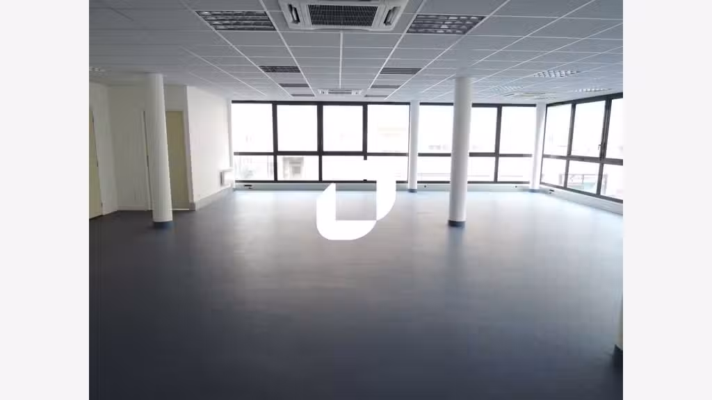 A louer Bureaux 750m² Meudon