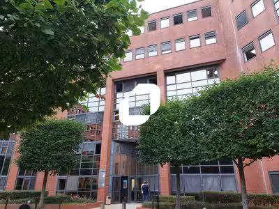 A louer Bureaux 213m² Meudon la foret