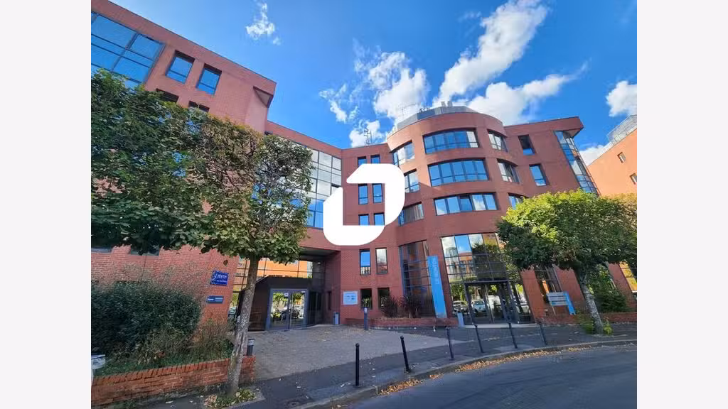 A louer Bureaux 2143m² Meudon la foret
