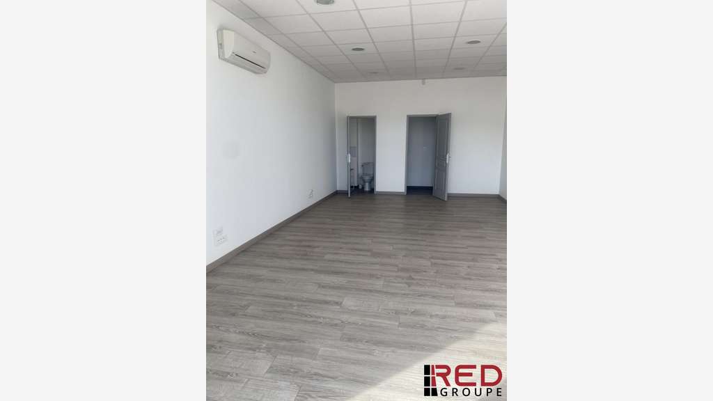 Location local de 38m² à Canet de Meyreuil
