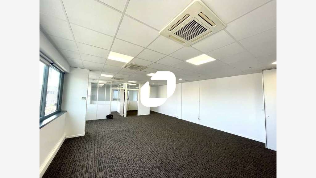 A louer Bureaux 115m² Meyzieu