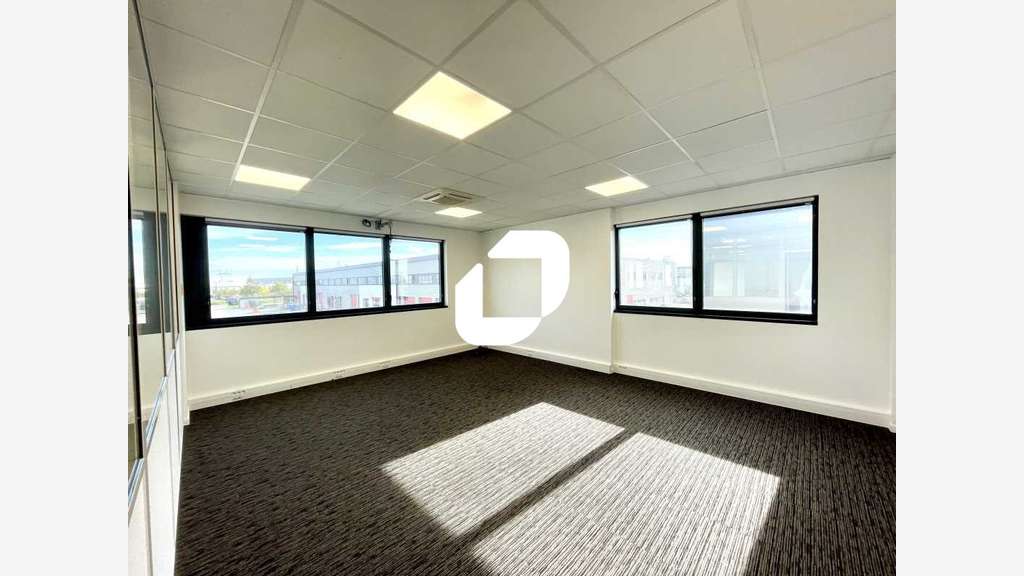 A louer Bureaux 115m² Meyzieu