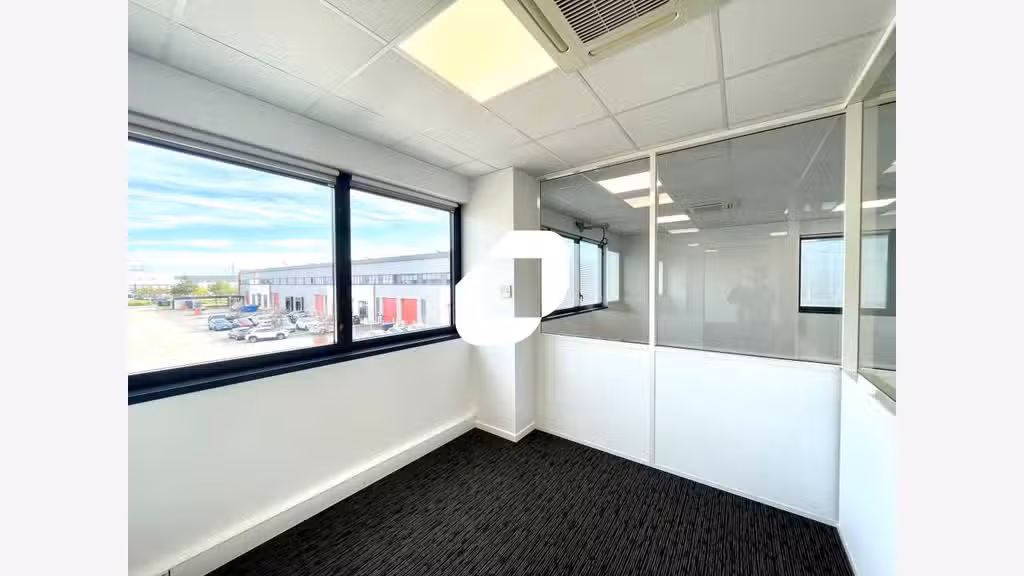 A louer Bureaux 115m² Meyzieu