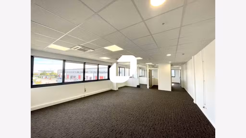 A louer Bureaux 115m² Meyzieu