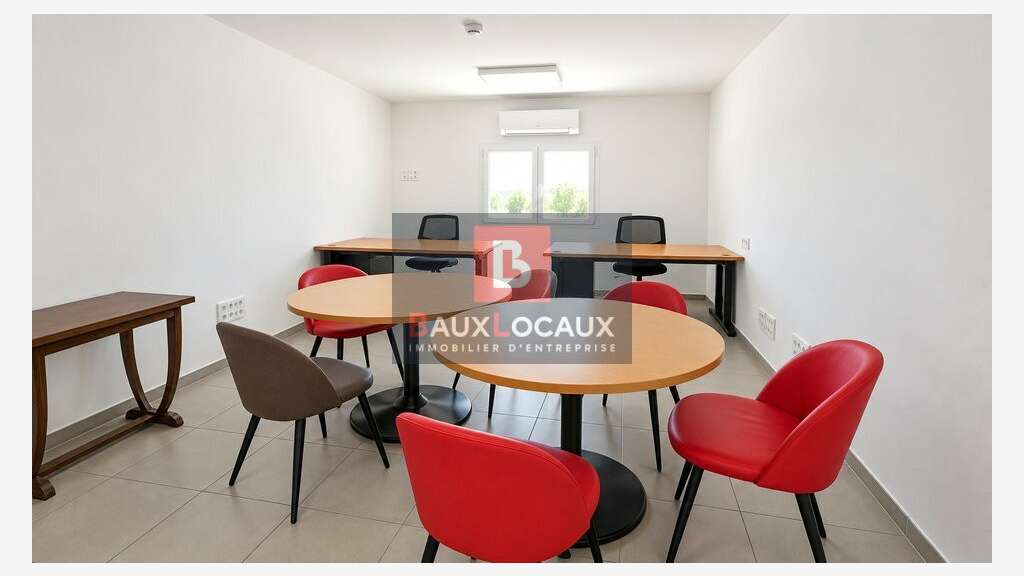Bureaux de 271m² à louer zone d'activité Monteux