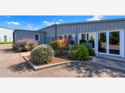 Bureaux de 271m² à louer zone d'activité Monteux