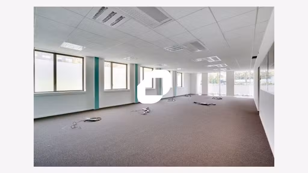 A louer Bureaux 519m² Montevrain