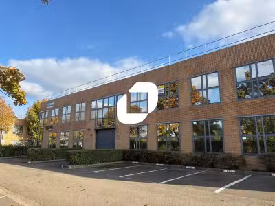 A louer Bureaux 413m² Montigny le bretonneux