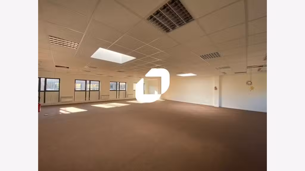 A louer Bureaux 233m² Montigny le bretonneux