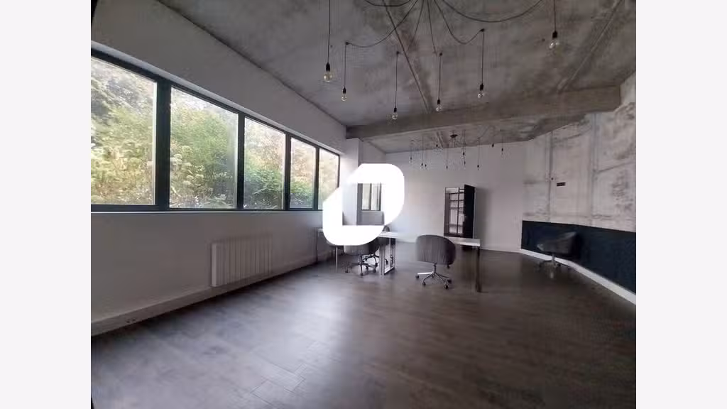 A louer Bureaux 1170m² Montigny le bretonneux