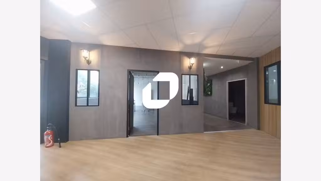 A louer Bureaux 1170m² Montigny le bretonneux