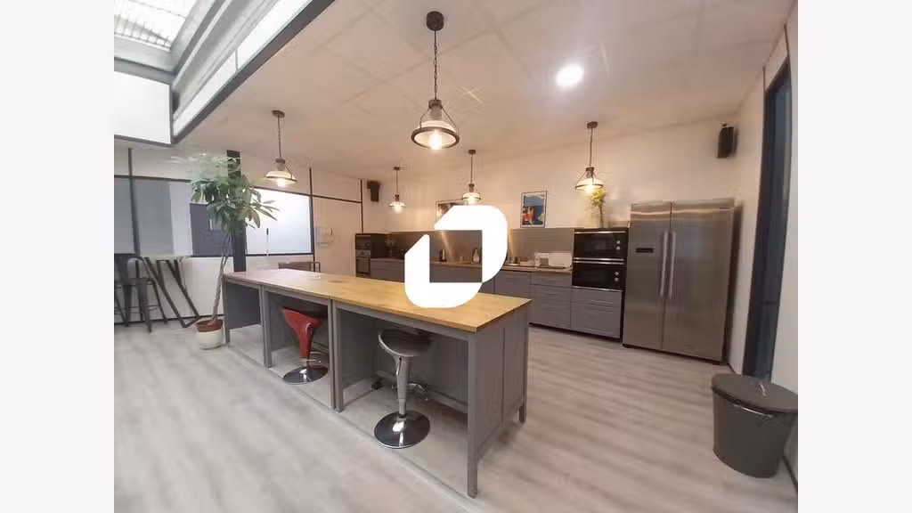 A louer Bureaux 1170m² Montigny le bretonneux