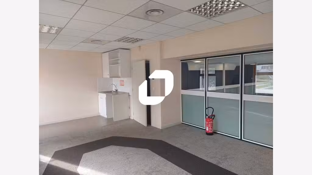 A louer Bureaux 221m² Montigny le bretonneux