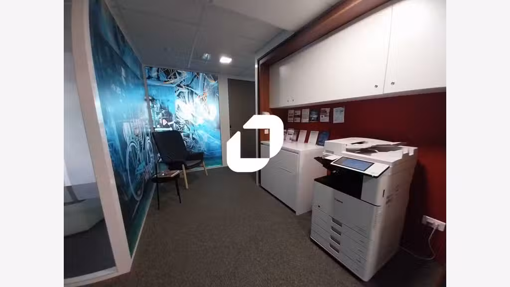 A louer Bureaux 48m² Montigny le bretonneux