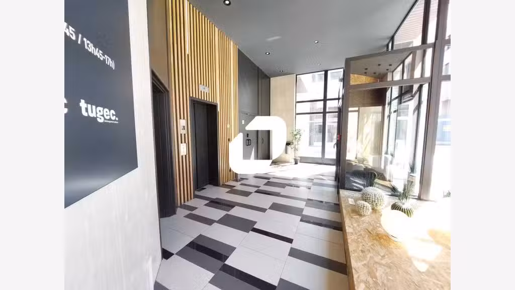 A louer Bureaux 606m² Montigny le bretonneux