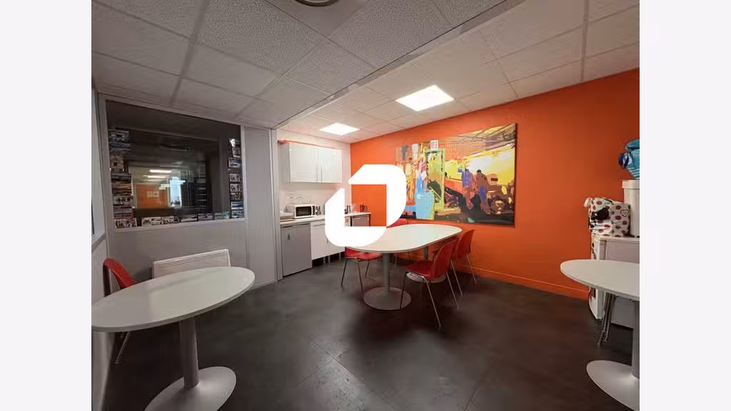 A louer Bureaux 200m² Montigny le bretonneux