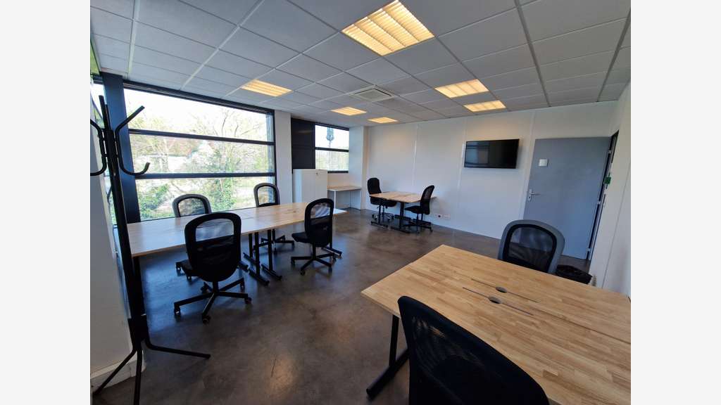Bureaux à louer ZA Pas du Lac à Montigny