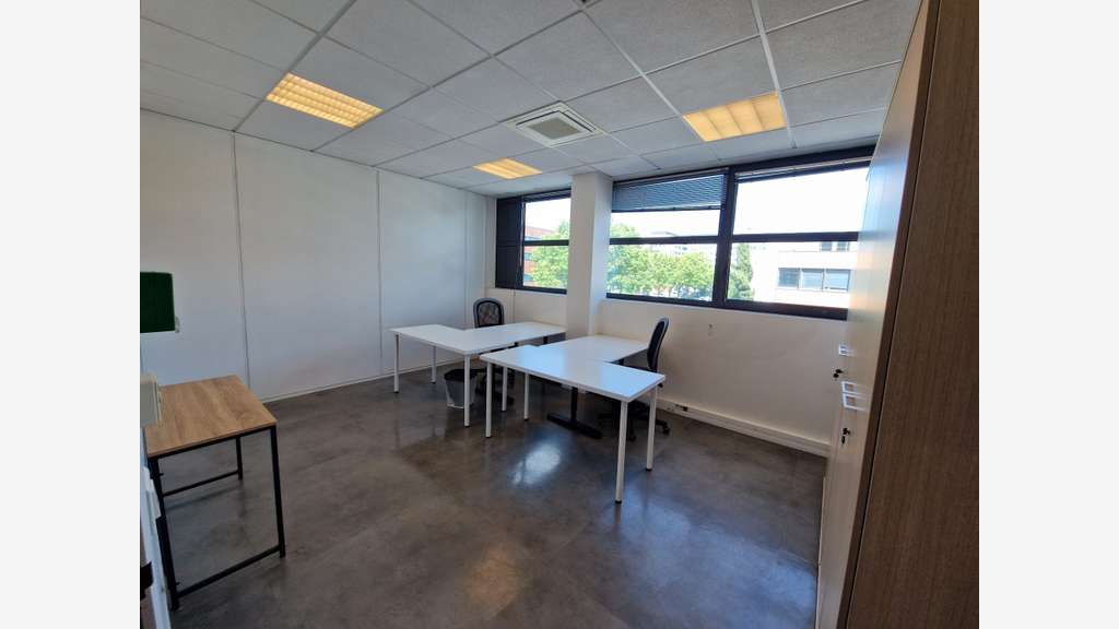 Bureaux à louer ZA Pas du Lac à Montigny