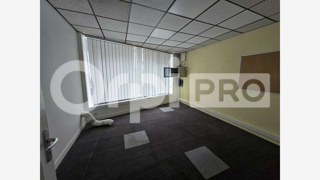 Loue espace professionnel 192m² à Montluçon centre