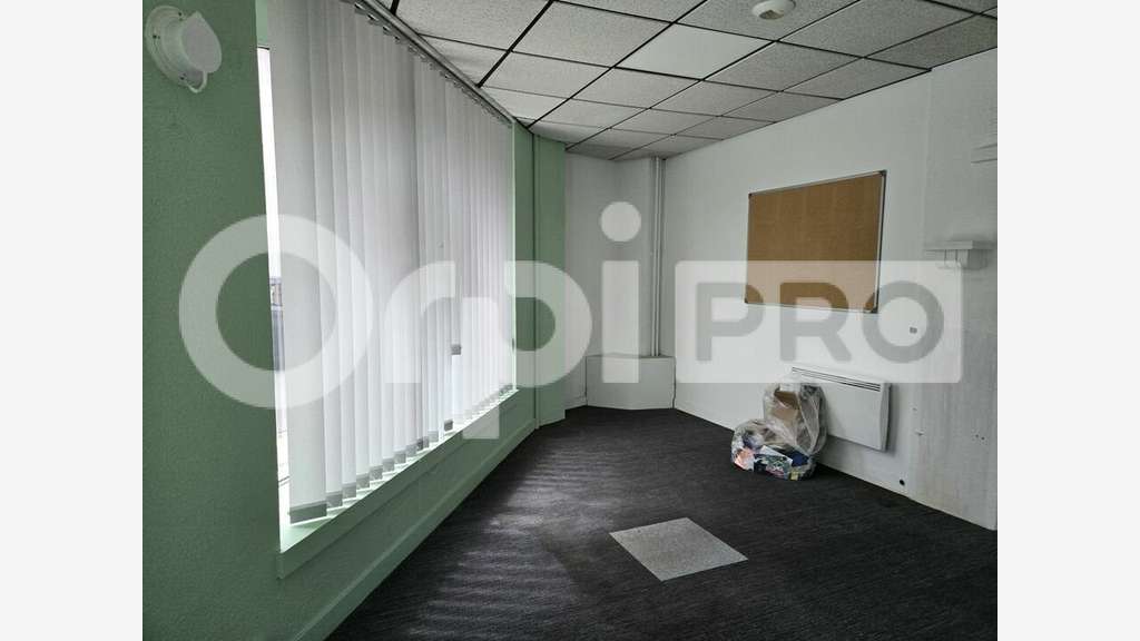 Loue espace professionnel 192m² à Montluçon centre