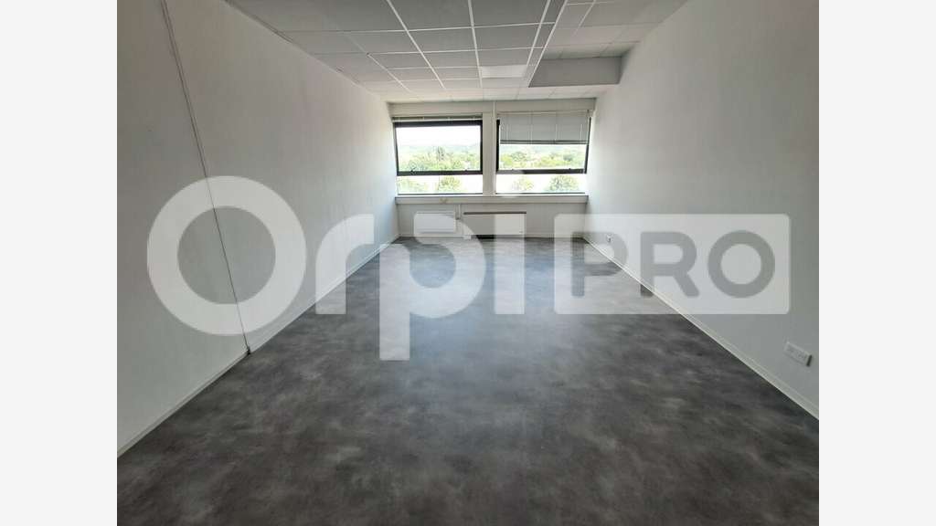 Location bureaux haut de gamme 500m² à Montluçon