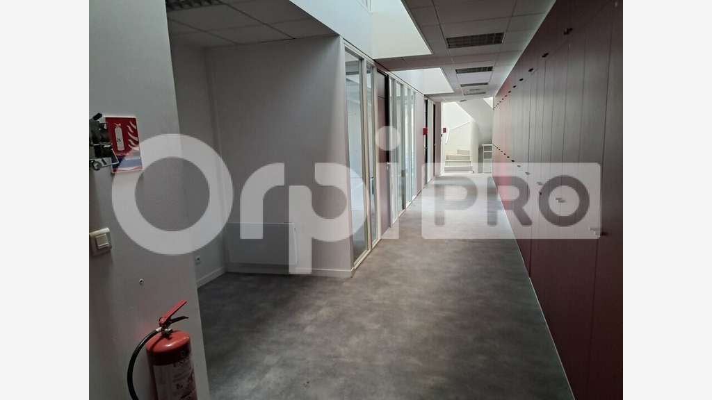 Location bureaux haut de gamme 500m² à Montluçon