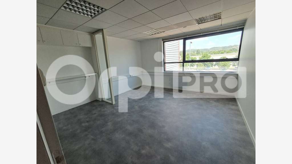 Location bureaux haut de gamme 500m² à Montluçon
