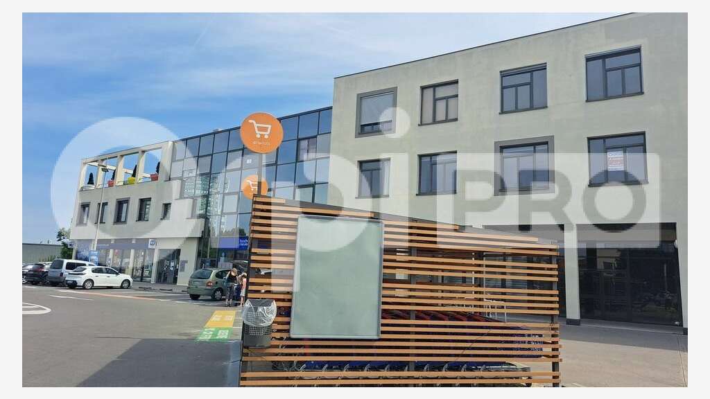 Bureau de 217m² à louer en centre cial à Montluçon