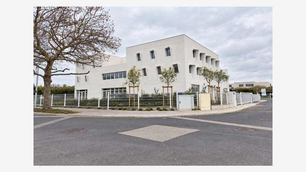 Bureaux de 1451m² à louer en za Castelnau-le-Lez