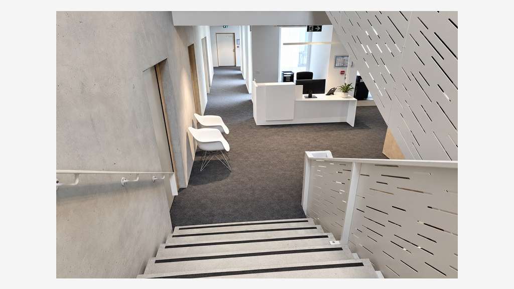 Bureaux de 1451m² à louer en za Castelnau-le-Lez