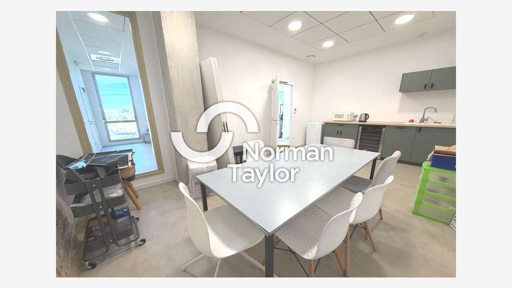 Bureaux de 125m² à louer à Montpellier Cambacérès