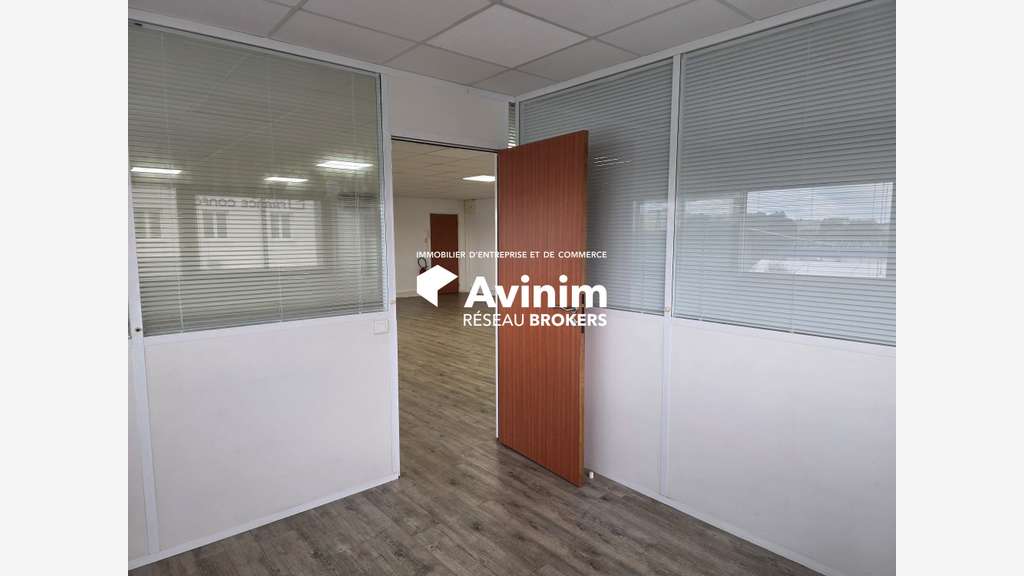 Bureaux 124,85m² à louer à Montpellier Garosud