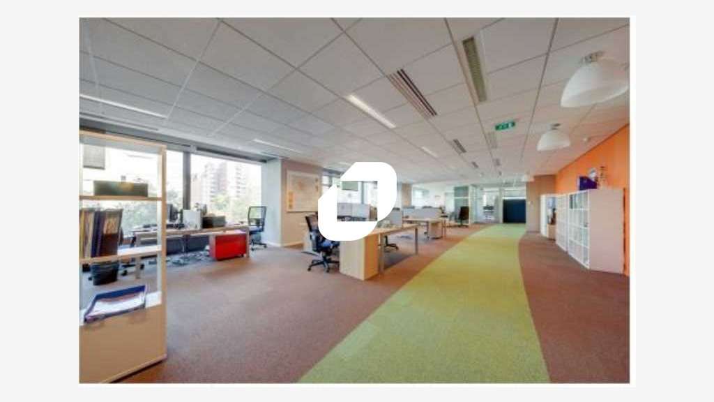 A louer Bureaux 1400m² Montreuil