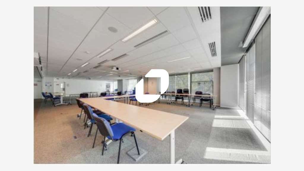 A louer Bureaux 391m² Montreuil