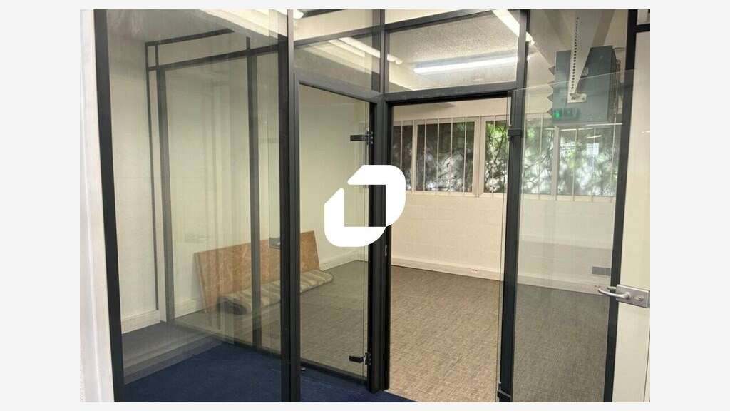A louer Bureaux 174m² Montreuil