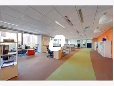 A louer Bureaux 7041m² Montreuil