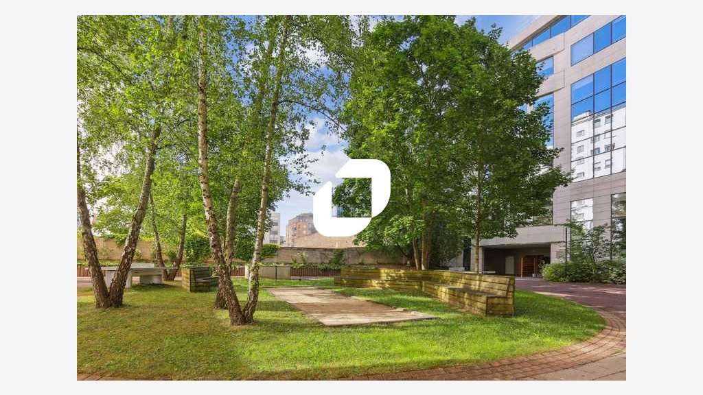 A louer Bureaux 16229m² Montrouge