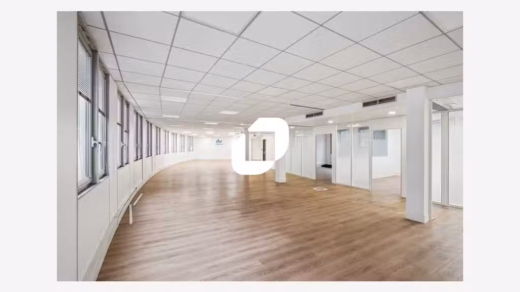 A louer Bureaux 2318m² Montrouge