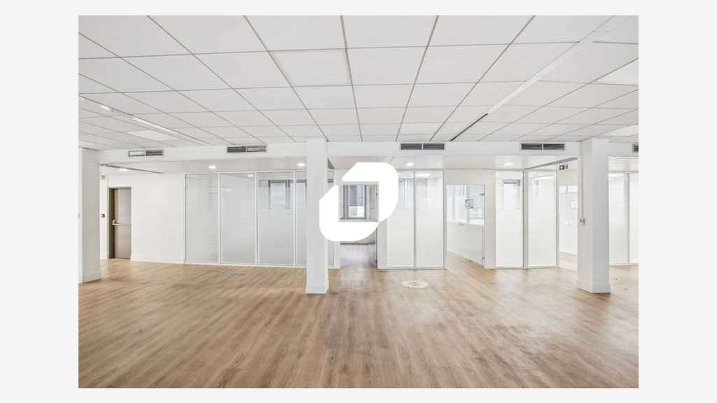 A louer Bureaux 2318m² Montrouge