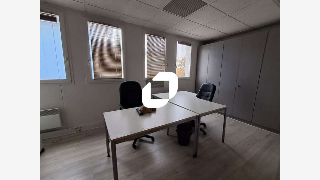 A louer Bureaux 230m² Montrouge