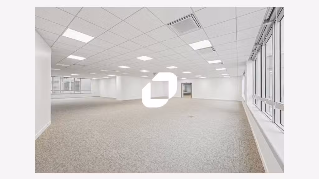 A louer Bureaux 4986m² Montrouge