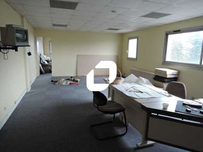 A louer Bureaux 436m² Montry