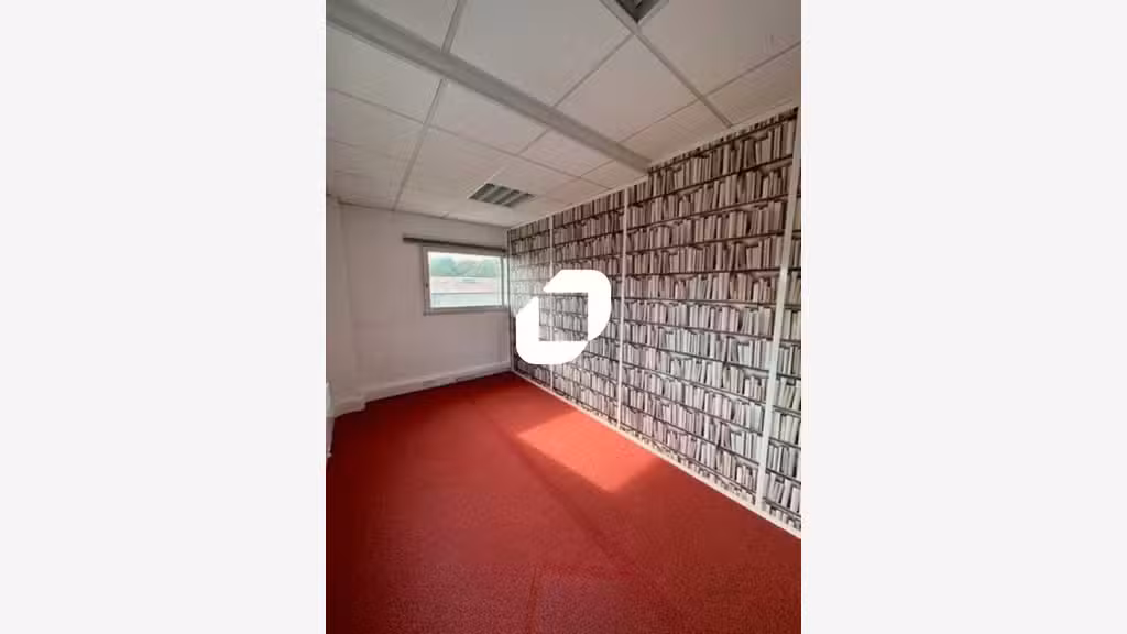 A louer Bureaux 98m² Morainvilliers