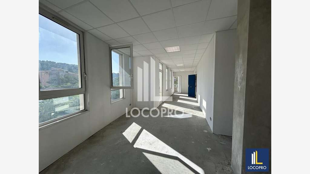 Location plateau de bureaux 120m² à Mouans-Sartoux