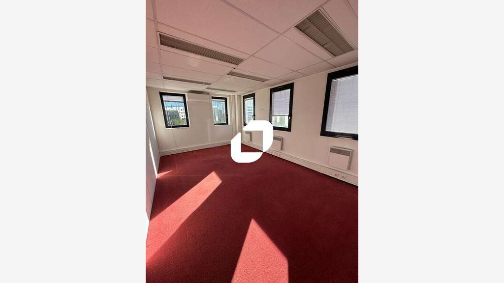 A louer Bureaux 281m² Nanterre